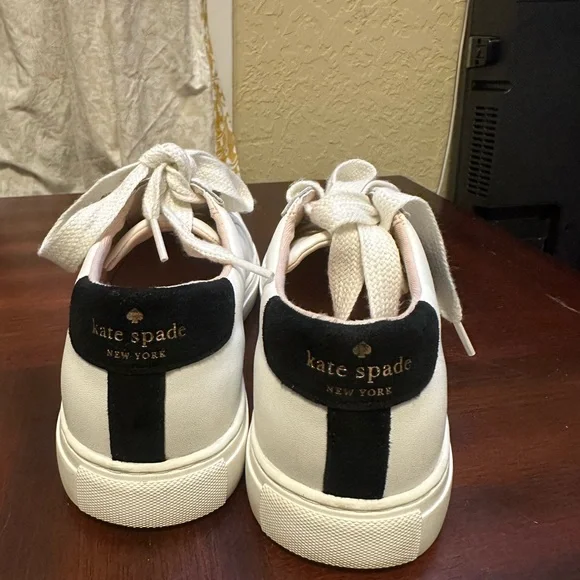 Kate Spade Fez White/Black Big Logo Leather Women Sneakers- SZ 6 B - Picture 8 of 10